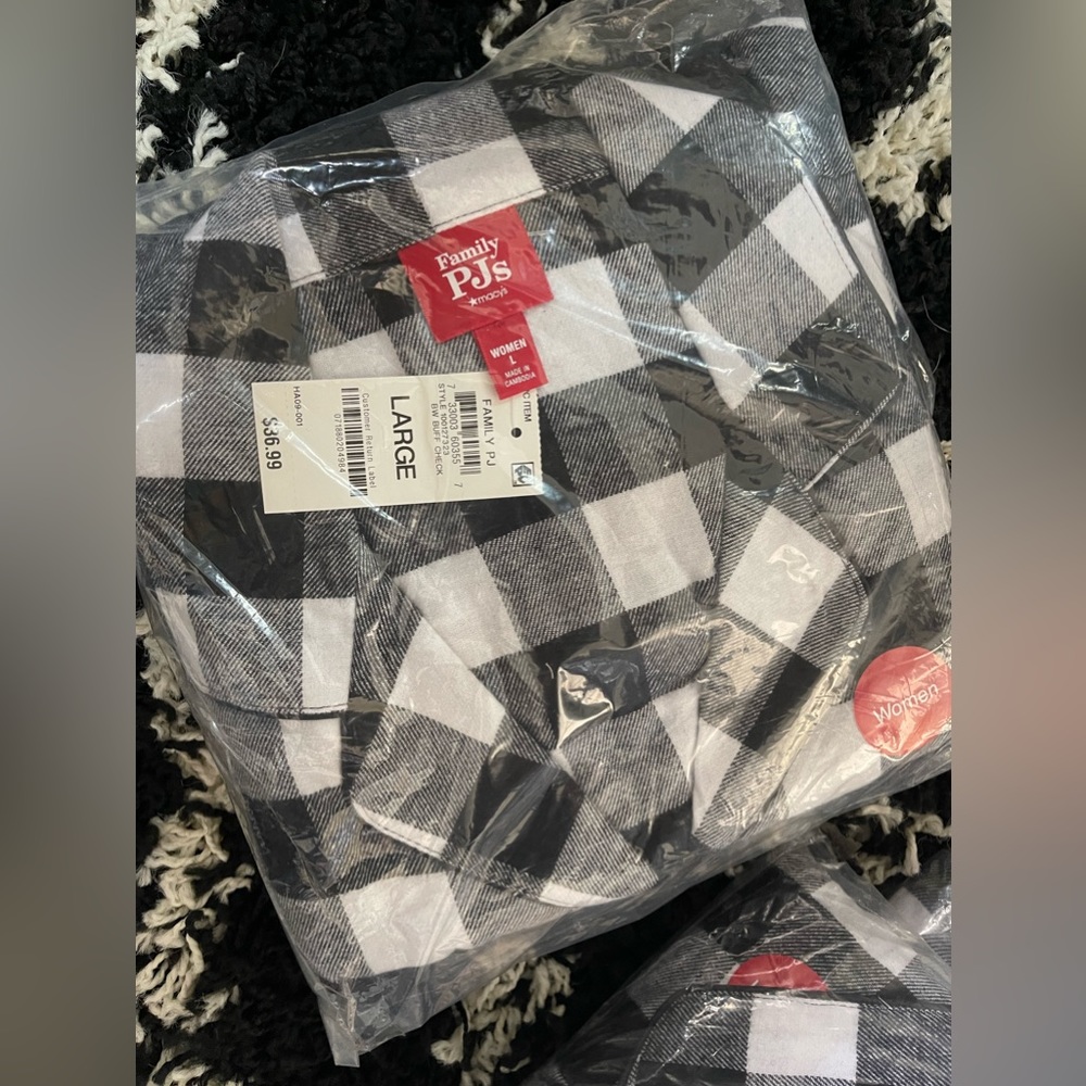 🖤🖤Flannel Pajamas - Family PJ's NWT 💚💚 - Picture 6 of 6